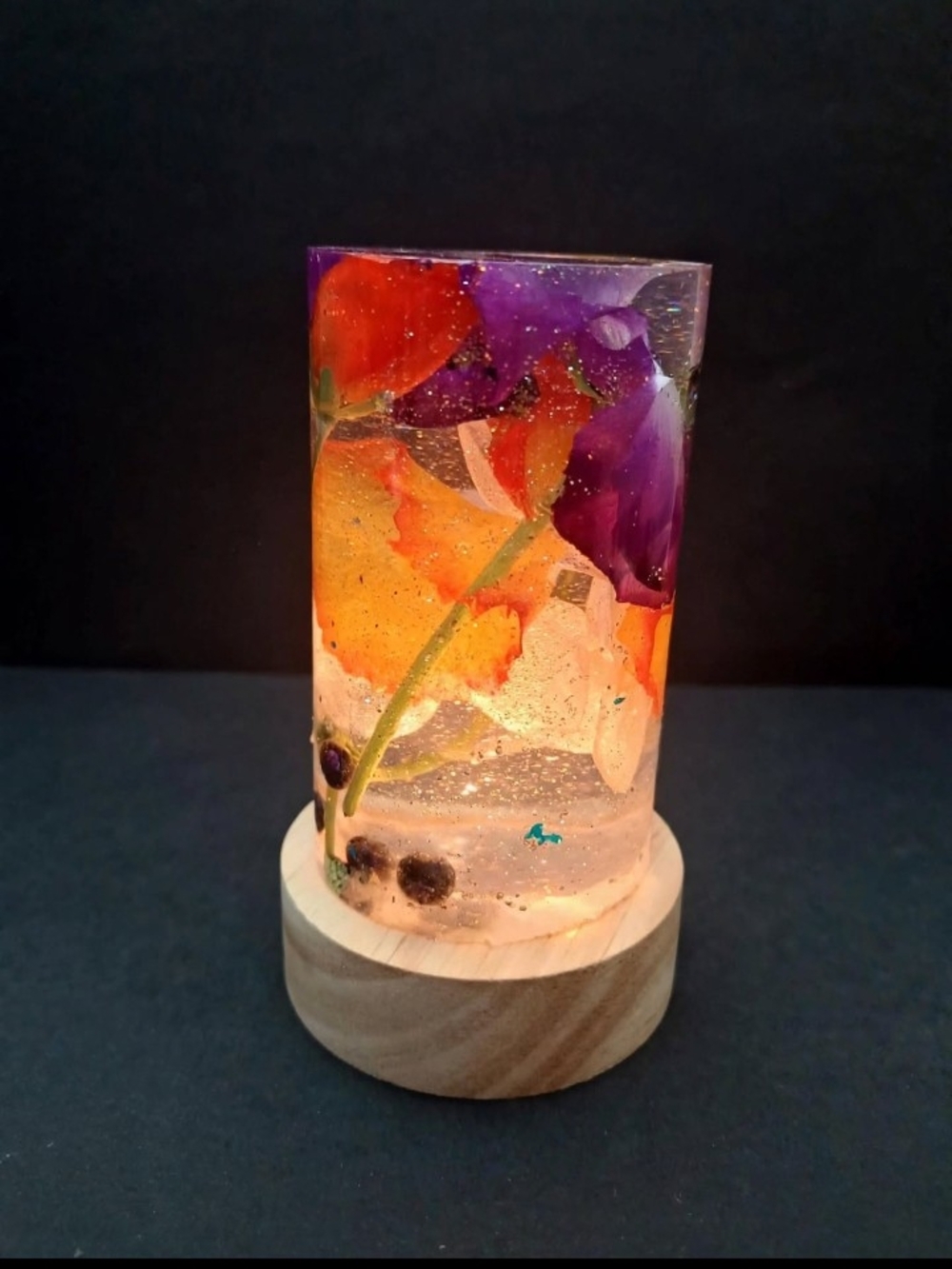 Resin Flower Accent Light in Purple and Orange